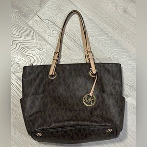 Michael Kors medium sized tote bag